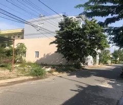 Bán đất Trâu Quỳ -Lô góc 120m2 Mtien 8m đường 11m khu tái định cư 7.2ha.0982852808