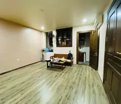 Bán nhà trong ngõ phố Huế, trung tâm Hà Nội ngay gần chợ Hôm