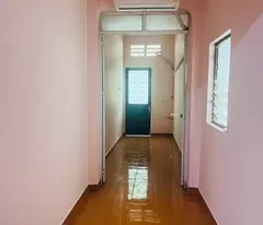 BÁN NHÀ KHU HOÀNG MAI
LÔ GÓC - MẶT NGÕ THÔNG - Ô TÔ QUA - BÁN ĐẤT TẶNG NHÀ. ,