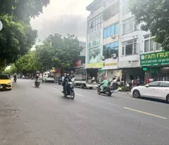 bán nhà mặt phố quận Long Biên, 1 mặt ngõ, 96m x 6 tầng, MT 6m, thang máy, full thổ cư