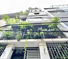 Bán Tòa nhà Dòng tiền Tây Hồ - Sát phố - Dân xây - 64m2/7T - 17.5 tỷ