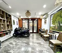 Bán Tòa nhà Dòng tiền Tây Hồ - Sát phố - Dân xây - 64m2/7T - 17.5 tỷ