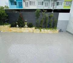 Bán Gấp Nhà Ngộp Bình Chánh, ngay trung tâm hành chính huyện, tiện ích đầy đủ, khu dân trí cao ..!
