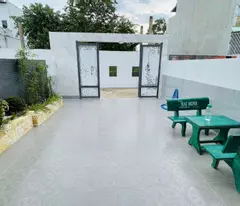 Bán Gấp Nhà Ngộp Bình Chánh, ngay trung tâm hành chính huyện, tiện ích đầy đủ, khu dân trí cao ..!