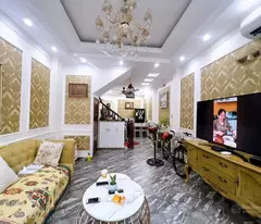 Bán nhà Nguyễn Sơn - 69m2 giá 9,3 tỷ - nhà đẹp ngõ ô tô thông, ô chờ thang máy