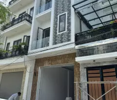 Bán nhà riêng 70m2, 3 tầng độc lập, giá chỉ hơn 2tyxxx