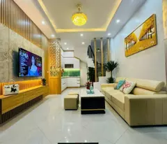 5,98 tỷ ngõ 639 Hoàng Hoa Thám mặt ngõ thông trung tâm Ba Đình, phù hợp kinh doanh nhỏ