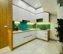 5,98 tỷ ngõ 639 Hoàng Hoa Thám mặt ngõ thông trung tâm Ba Đình, phù hợp kinh doanh nhỏ