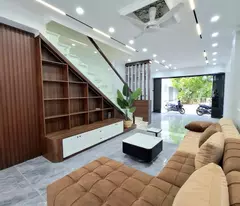 Bán nhà 4 tầng mặt ngõ Lạch Tray. ô tô vào nhà