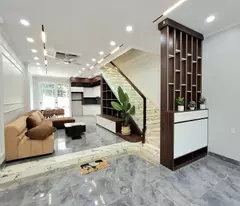 Bán nhà 4 tầng mặt ngõ Lạch Tray. ô tô vào nhà