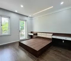Bán nhà 4 tầng mặt ngõ Lạch Tray. ô tô vào nhà
