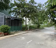 Đât nền sổ hồng 80m2 Nma rạch chiếc tại tung tâm thành phố, quận 2