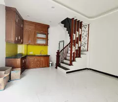 Bán nhà Di Trạch, diện tích 30m2, 5 tầng, lô góc, oto đỗ cửa, giá 3x tỷ thương lượng