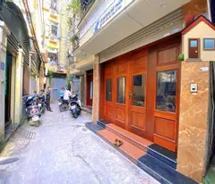 BÁN NHÀ DOÃN KẾ THIỆN_GẦN PHỐ_20M RA ÔTÔ TRÁNH_NHÀ ĐẸP_5 TẦNG FULL NỘI THẤT XỊN TIỀN TỶ