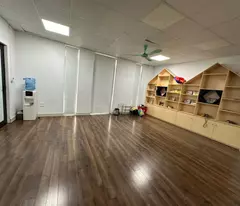 bán nhà mặt phố Long Biên, 75m x 8 tầng, mặt tiền 8m, vỉa hè, kinh doanh văn phòng
