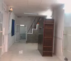 HẺM THÔNG BA GÁC TỚI NHÀ -SÁT MẶT TIỀN ĐƯỜNG, TRUNG TÂM CỦA SÀI GÒN NGAY NGÔ GIA TỰ HÒA HẢO. NHÀ