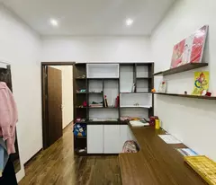 Bán nhà phố Đại La, Hai bà Trưng 37m, 5 tầng. Giá: 6.85 tỷ