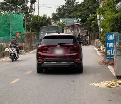 Bán đât lô góc 102m mặt tiền 6m đường oto tránh