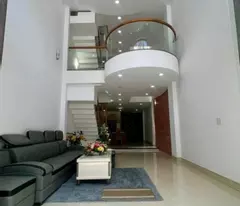 Bán Nhà Mới, Hiện Đại Tại Cây Trâm, P9, Gò Vấp

- Diện tích:4x20m, 1 trệt, 1 lửng, 3 lầu, sân
