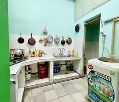 Hẻm Xe Hơi Cách Mạng Tháng 8 Quận 10 Phường 13.
