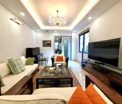 Bán nhà Hồng Tiến - 85m2 - 6T - 12,5 tỷ - ô tô tránh, thang máy xịn, nội thất nhập khẩu
