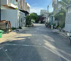 MUỐN BÁN NHANH, CHỈ CÓ CÁCH BÁN RẺ - LÔ NÀY TRUNG TÂM QUẬN 9, GIÁ RẺ CHỈ 2.7 TỶ SỔ RIÊNG THỔ CƯ