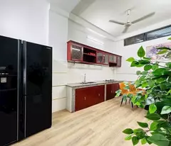 Chính chủ cho thuê NNC Nguyễn Trãi, Phường Nguyễn Cư Trinh, Quận 1, Hẻm oto, 3 tầng, Ngang 3m, Dài