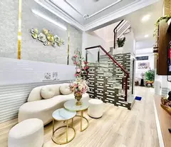 Chính chủ cho thuê NNC Nguyễn Trãi, Phường Nguyễn Cư Trinh, Quận 1, Hẻm oto, 3 tầng, Ngang 3m, Dài