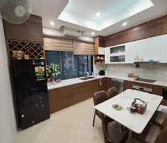 Bán Nhà Phân Lô, oto, Kinh Doanh, full Nội Thất Tại Nguyễn Chí Thanh.