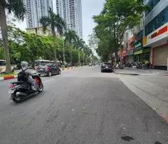 Liền kề Văn Quán 70 m  5 tâng phân lô vỉa hè ô tô chạy vòng quanh 14 tỷ hơn