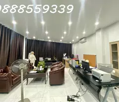 BÁN NHÀ PHỐ PHẠM VĂN ĐỒNG, Ô TÔ VÀO NHÀ, 5 TẦNG THANG MÁY, VỊ TRÍ HIẾM, BÁN GẤP