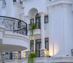 Nhà phố 1 trệt 3 lầu sổ hồng sẵn thành phố Tây Ninh