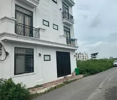 BÁN LÔ ĐẤT DỊCH VỤ DI TRẠCH 16,3HA -150m2-8,3m MẶT TIỀN
GIÁ 16;4 TỶ