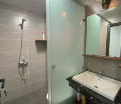 Nhà đẹp ở ngay!!! Chỉ nhỉnh 5 tỷ đã có ngay nhà phố Nguyễn Trãi
