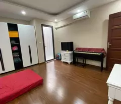 Bán Nhà Đẹp, Nguyễn Trãi, Thanh Xuân, Gần Phố, Cách Ô Tô 20m, DT 42m2, 5 Tầng, Nhỉnh 5 Tỷ.