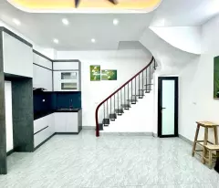 Bán Nhà Phố Quan Nhân, 5 Tầng Mới, Ô Tô, Diện Tích 40m2, Gía Rẻ Không Căn Thứ 2, Nhỉnh 6 Tỷ.