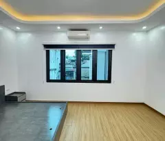 Bán Nhà Phố Quan Nhân, 5 Tầng Mới, Ô Tô, Diện Tích 40m2, Gía Rẻ Không Căn Thứ 2, Nhỉnh 6 Tỷ.