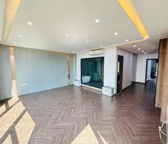 bán nhà mặt phố Hồng Tiến 94m x 6 tầng, mặt tiền 7m, thang máy, kinh doanh đắc địa