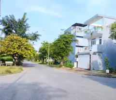 Đất mặt tiền đường nhựa 16m, ngay Chợ giá chỉ 670tr bao sổ