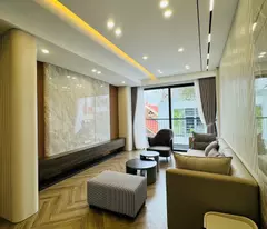 Bán nhà Nguyễn Văn Cừ - 68m2 giá 11,2 tỷ. Nhà lô góc 3 thoáng, ô tô tránh, thông tứ tung