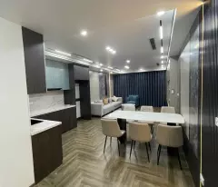 MỚI NHẤT NHÀ ĐẸP NGỌC THUỴ LONG BIÊN. THANG MÁY GARA Ô TÔ TRÁNH KINH DOANH