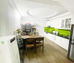 Bán nhà Yên Bình 36m2 5 tầng,Hàng xóm KĐT Văn Quán, ô tô 10m 6,75 tỷ.