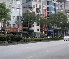 nhà mặt phố Nguyễn Văn Cừ, 1 mặt ngõ ôtô, 180m, mặt tiền 6m, full thổ cư