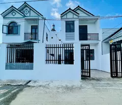 nhà lầu 6.5m x 15m sổ riêng thổ cư đường ô tô vào tận nhà