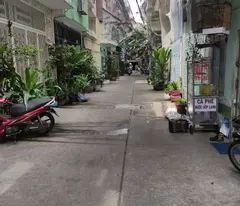 Ngôi Nhà Trung Tâm Quận 10, Nguyễn Ngọc Lộc, 30m², SHR, chỉ 5.7 Tỷ - Độc Đáo và Vượt Trội!