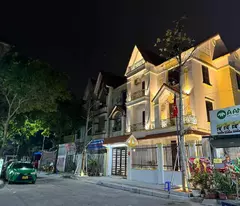 BÁN BIỆT THỰ LÔ GÓC 3 MẶT THOÁNG KHU ĐÔ THỊ CẦU BƯƠU - VỊ TRÍ ĐẸP NHẤT KHU - KINH DOANH - VỈA HÈ -