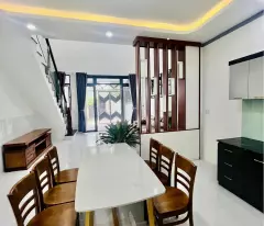 bán gấp căn nhà cách bệnh viện Da Liễu 500m Sổ Riêng Full Thổ Cư