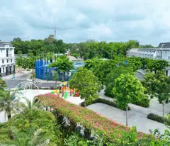 Anh Chị đang tìm mặt bằng kinh doanh nhưng chưa chọn được vị trí nào xin đừng lo. Hãy Liên Hệ :