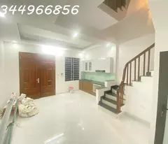 Bán nhà 5 tầng Hoàng Liên,đường Liên Mạc ô tô đỗ cổng hơn 3 tỷ .