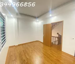 Bán nhà 5 tầng Hoàng Liên,đường Liên Mạc ô tô đỗ cổng hơn 3 tỷ .
